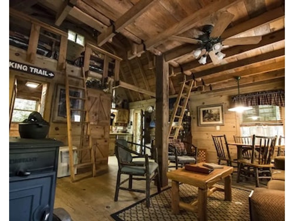 Glamping Barn - Creekside W/ Outdoor Kitchen & Fire Pit - Better Than Pinterest!