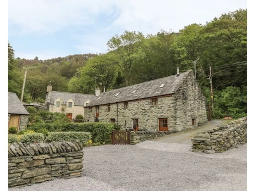 Hendoll Cottage 1 Pet Friendly In Fairbourne Ref 916895
