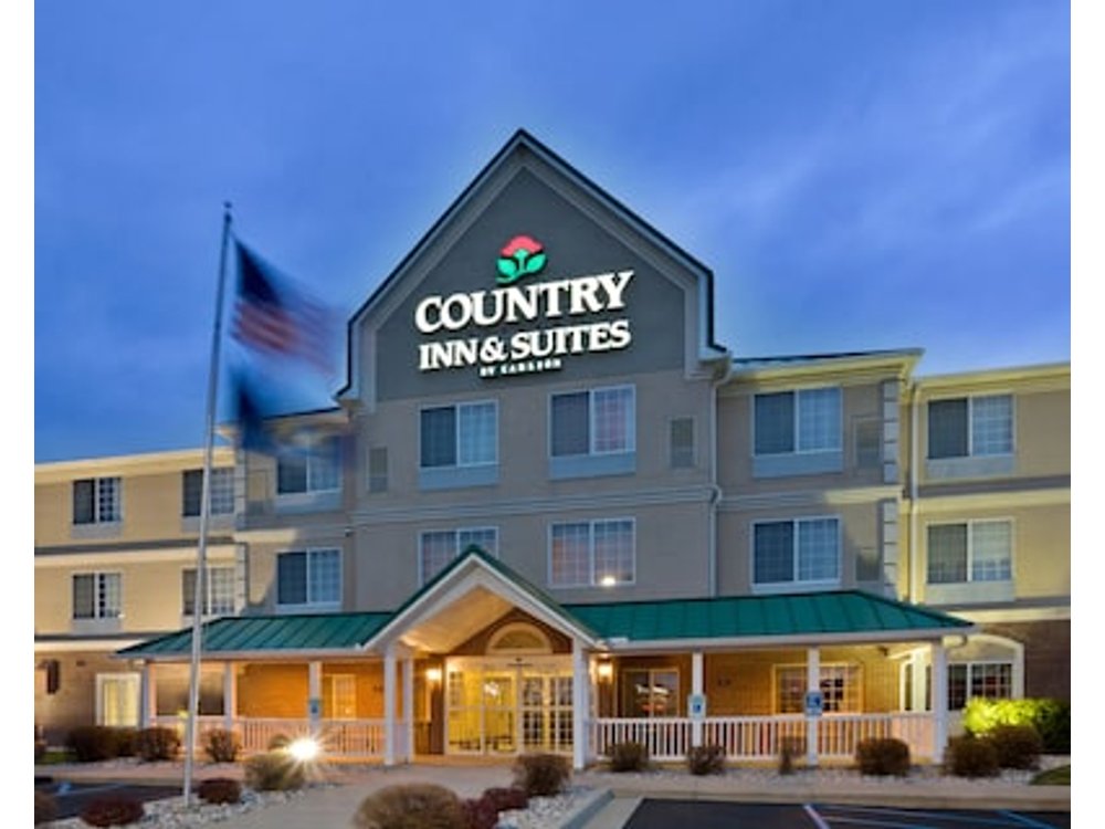 Country Inn & Suites by Radisson Big Rapids MI