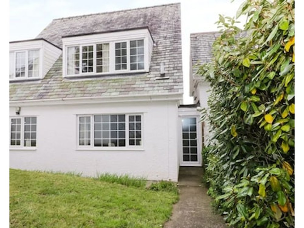 The Cottage At Wylan Hall Pet Friendly In Beaumaris Ref 957505