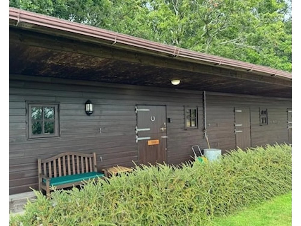 The Riley Stable- Cozy Getaway