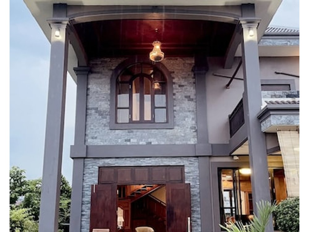 Private Villa W/ Garden And 2 Balcony Lp City 4br 1 Office 8pax Max