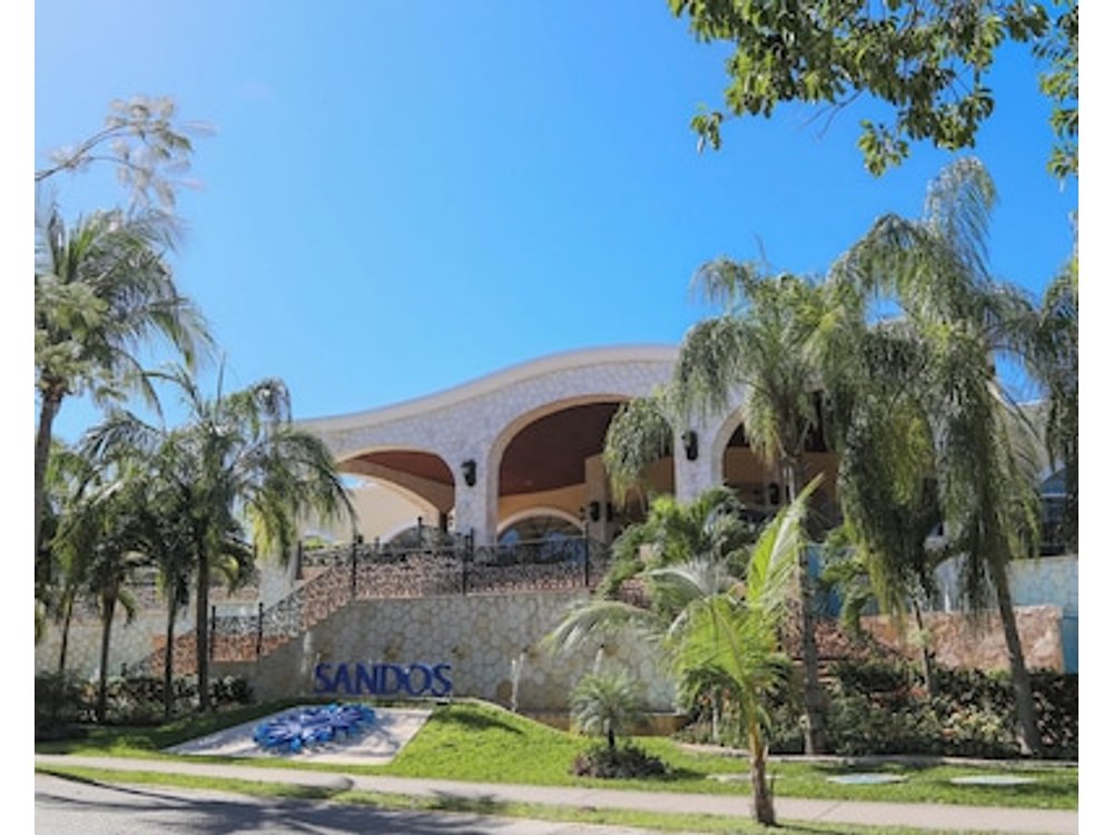 Platinum Tower At Sandos Playacar All Inclusive