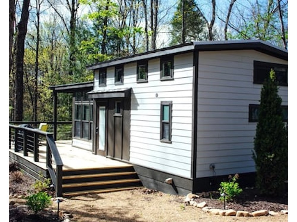 Outstanding Cottage with Stunning Sights in Monteagle Tennessee