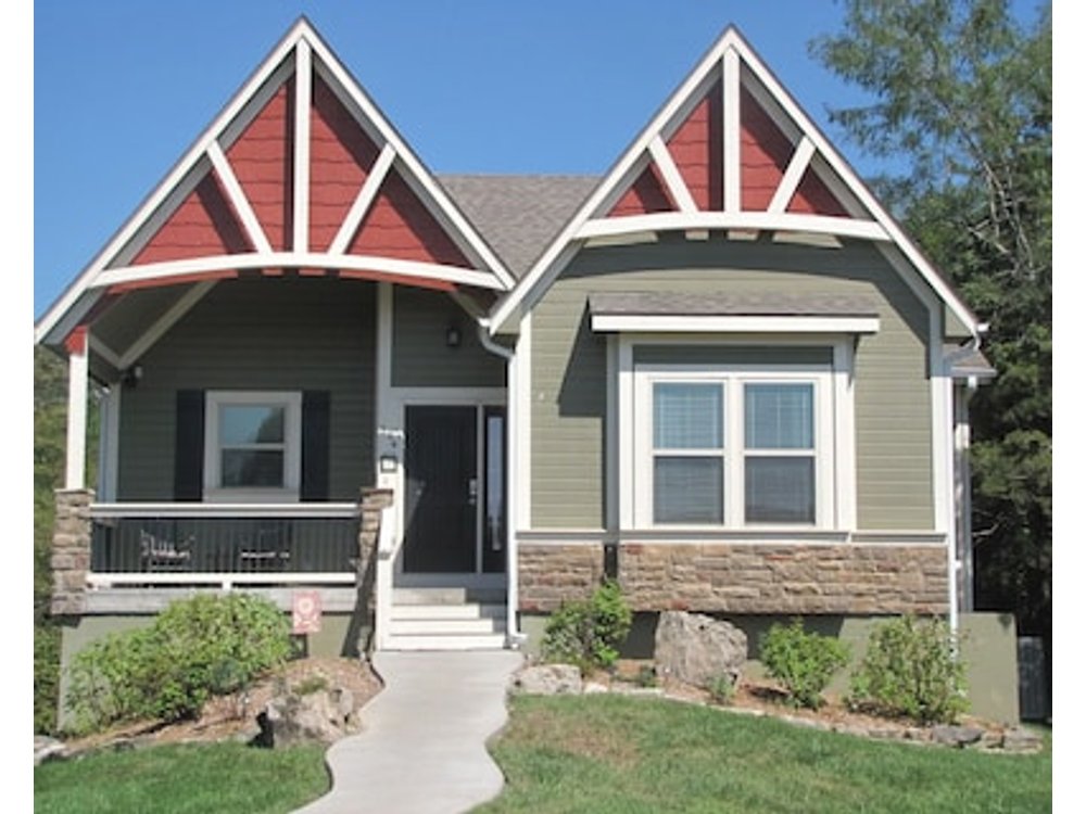 Creekside Cottage Pool Near Lake Golf Shows For Family Fun Sleeps 14 / 5 Bed