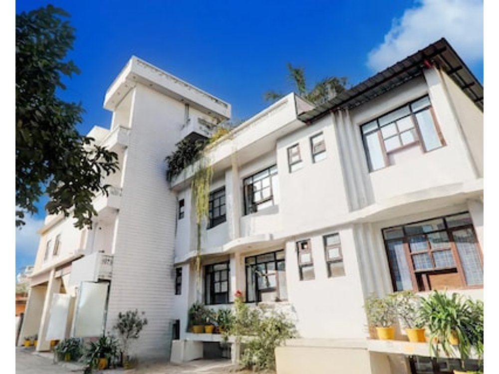 Super Hotel O Insaf Nagar Munshipuliya Formerly Vibrant