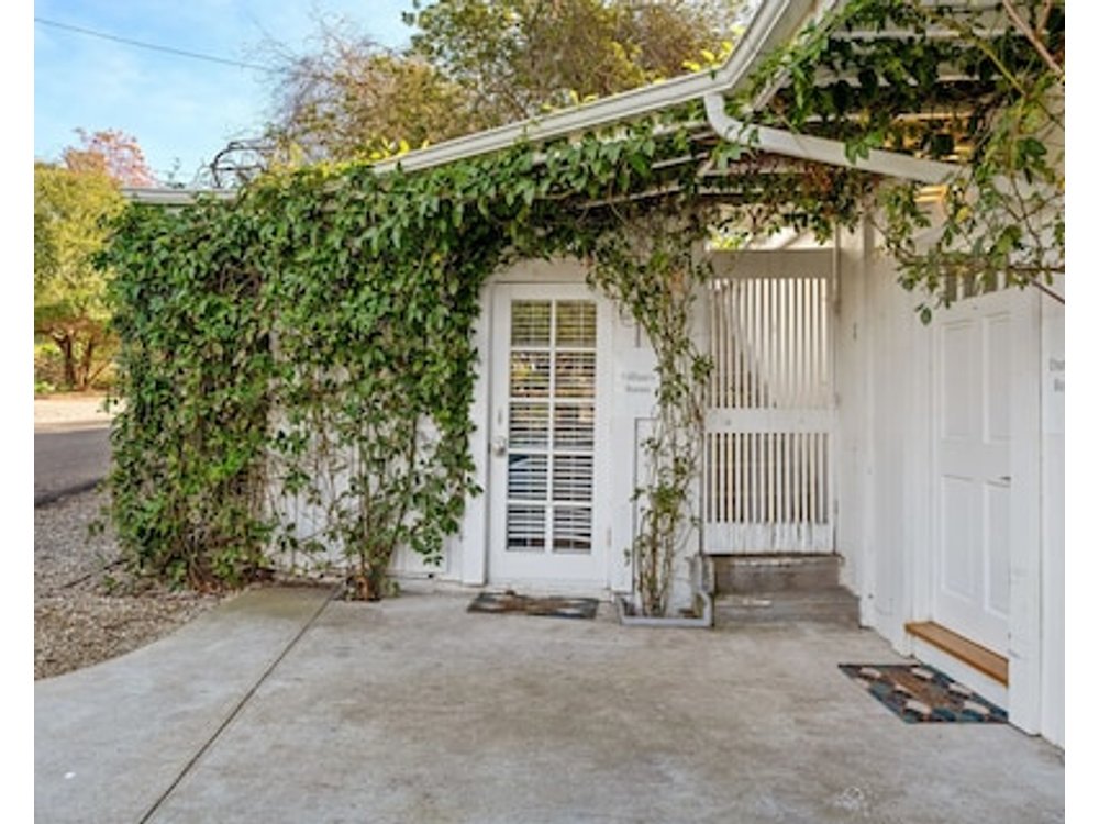 Gillians Room - A Cottage Dream (dog Friendly)