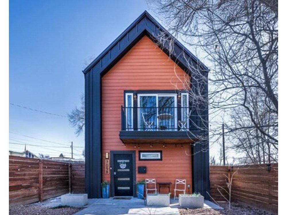 Modern Paradise Dog Friendly Getaway