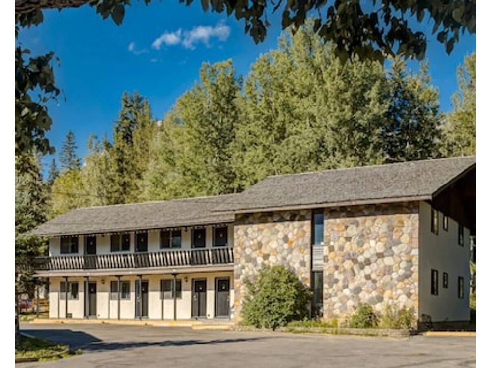Gateway Suites: Cozy Getaway Near Banff/Canmore