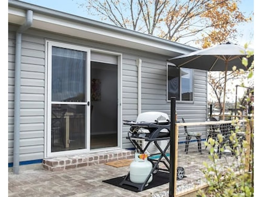 Blue Hen – A Charming And Central Cottage