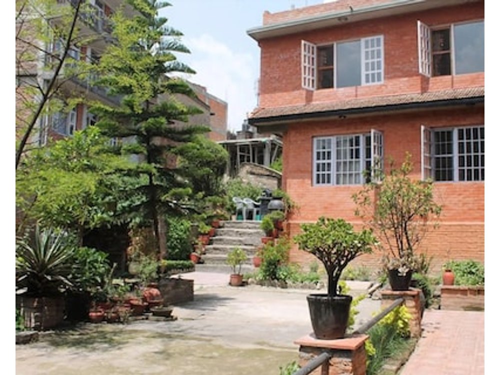 Pradhan House - Home Stay with Garden