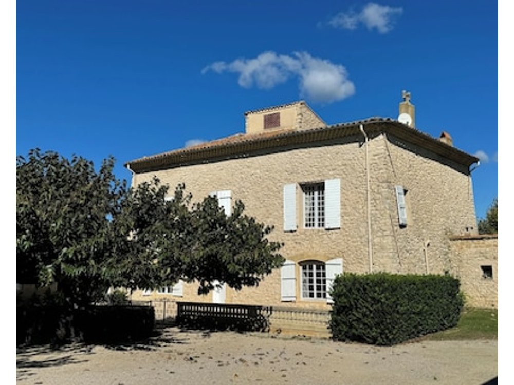 Domaine Régine 15th Century Country House For 10 People In The Heart Of Provence