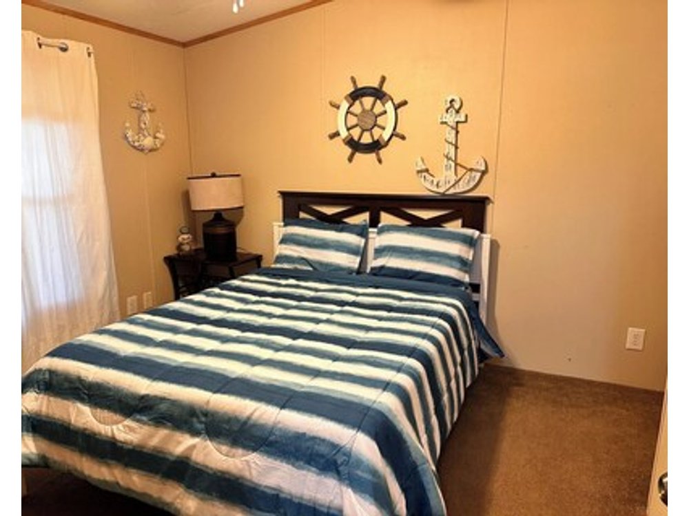 Texoma Treasure - Cozy 2-bedroom Mobile Home With Huge Deck In Kingston