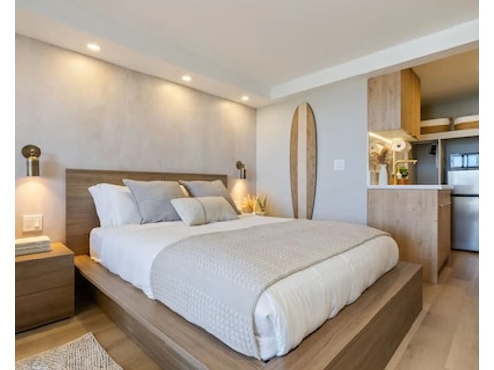 Waikiki Luxury Ocean Breeze Getaway 36F
