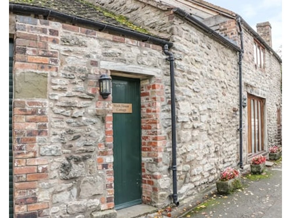 Wash House Cottage Pet Friendly In Much Wenlock Ref 974761