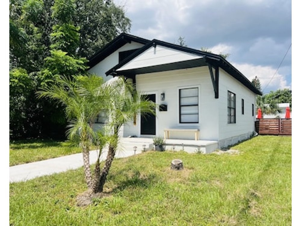 Cu’bor City 3 Bedroom Cuba Ybor Inspired Cottage
