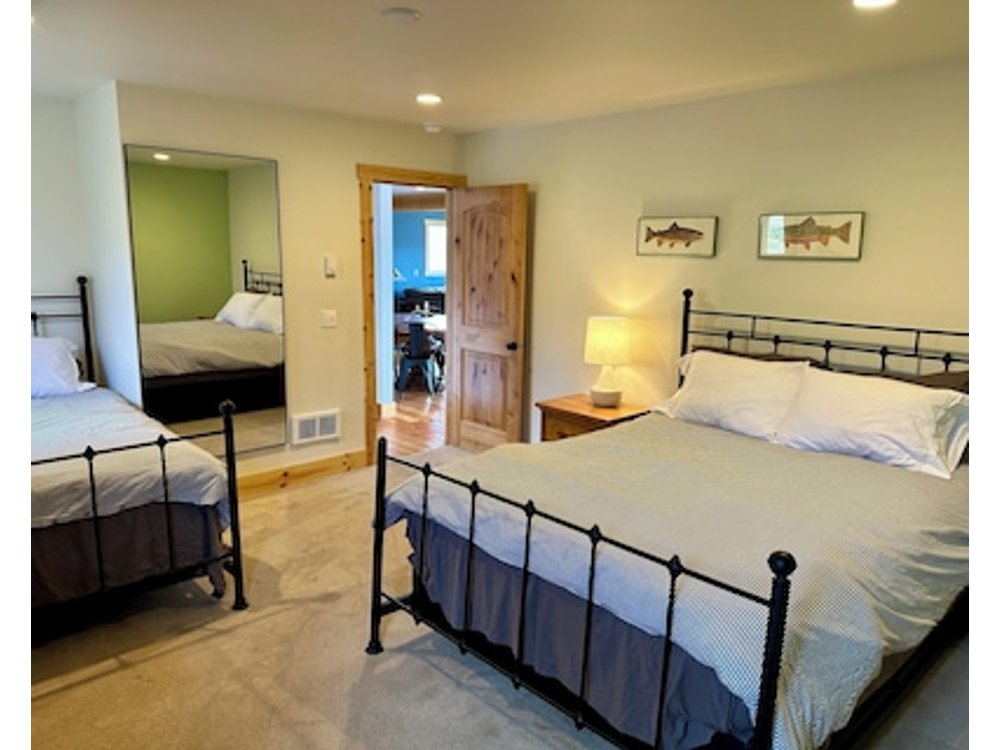 Lake View Getaway In Sandpoint