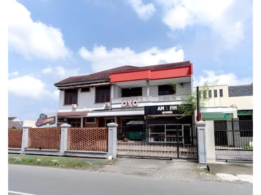 Super OYO Capital O 614 Graha 8 Syariah