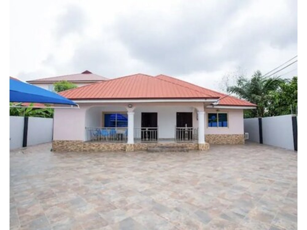 Stylish And Spacious Getaway In Haatso 20 Mins To Airport