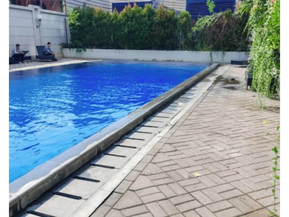 Homey And Best Place Studio Tifolia Apartment