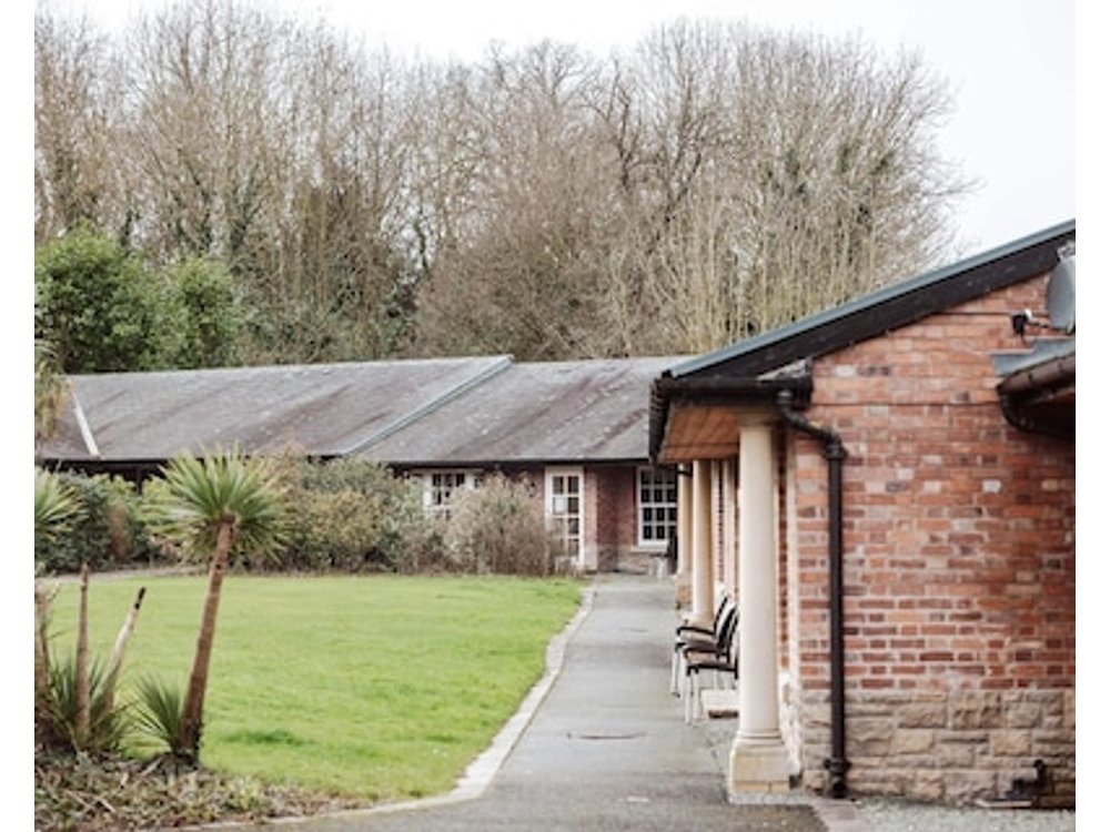 Idyllic Cottage Escape With Garden No Deposit