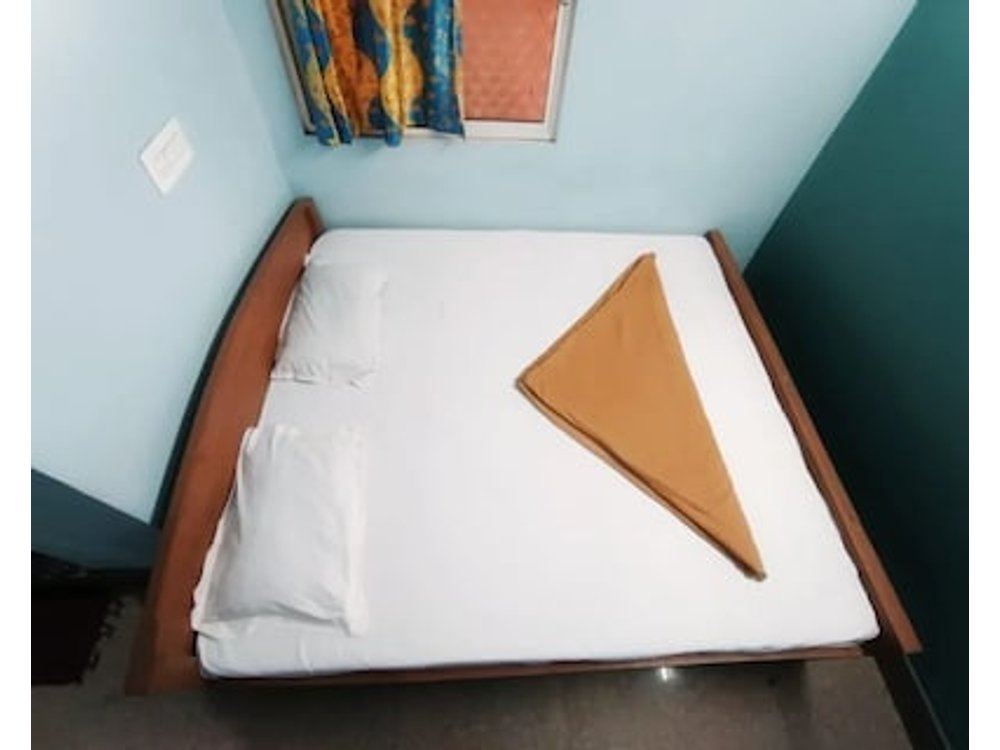 Dhamstay Hotel Bharat Ratna Kutir Near Bangali Market Near Beach And Temple Puri