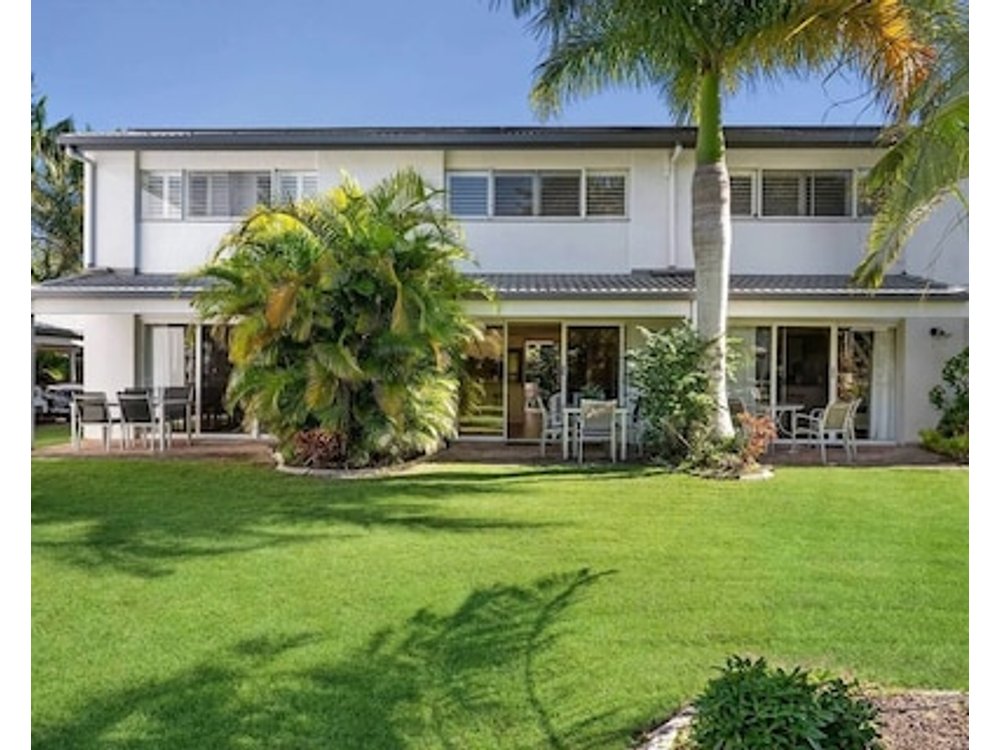 Unit 11 - Peaceful Garden Escape - 2BR Noosaville Getaway