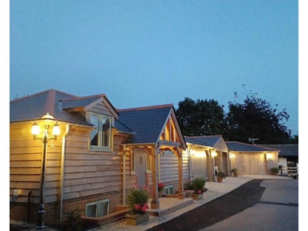 Byre - New Character Cottage On Equestrian Small Holding