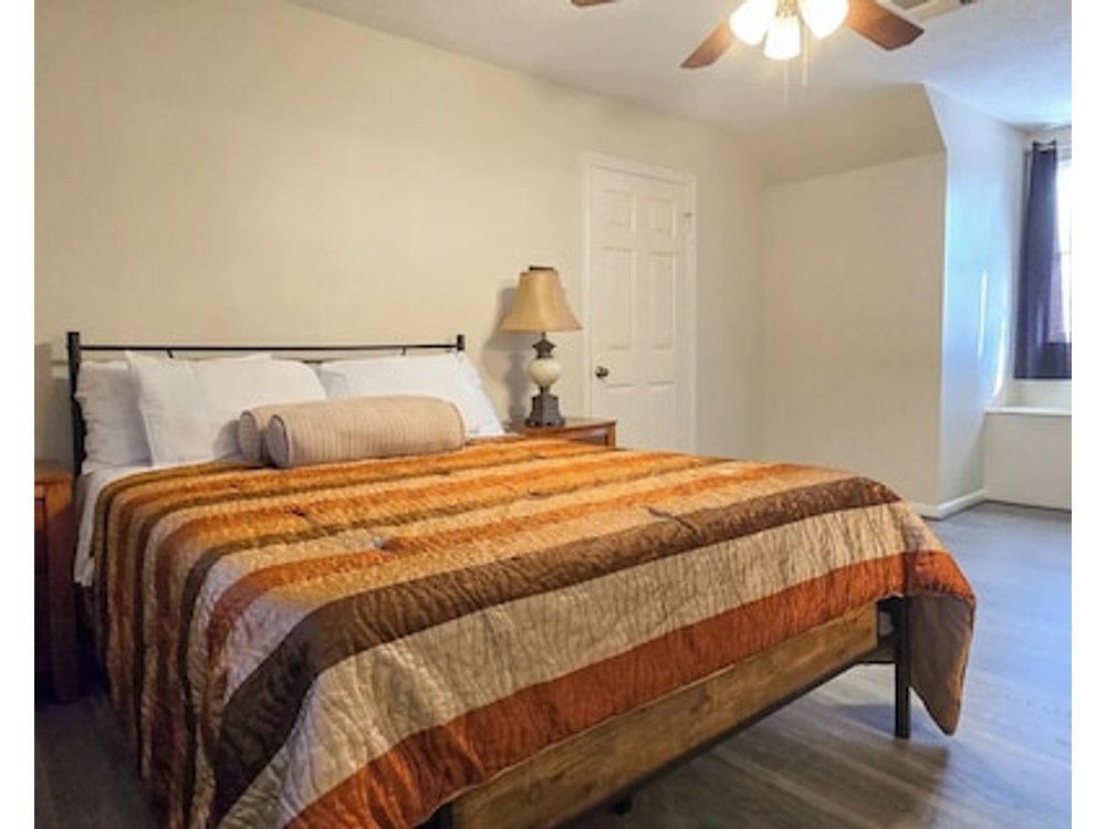 Cozy French Getaway! With Full Kitchen Workspace Treadmill And Grill.nn