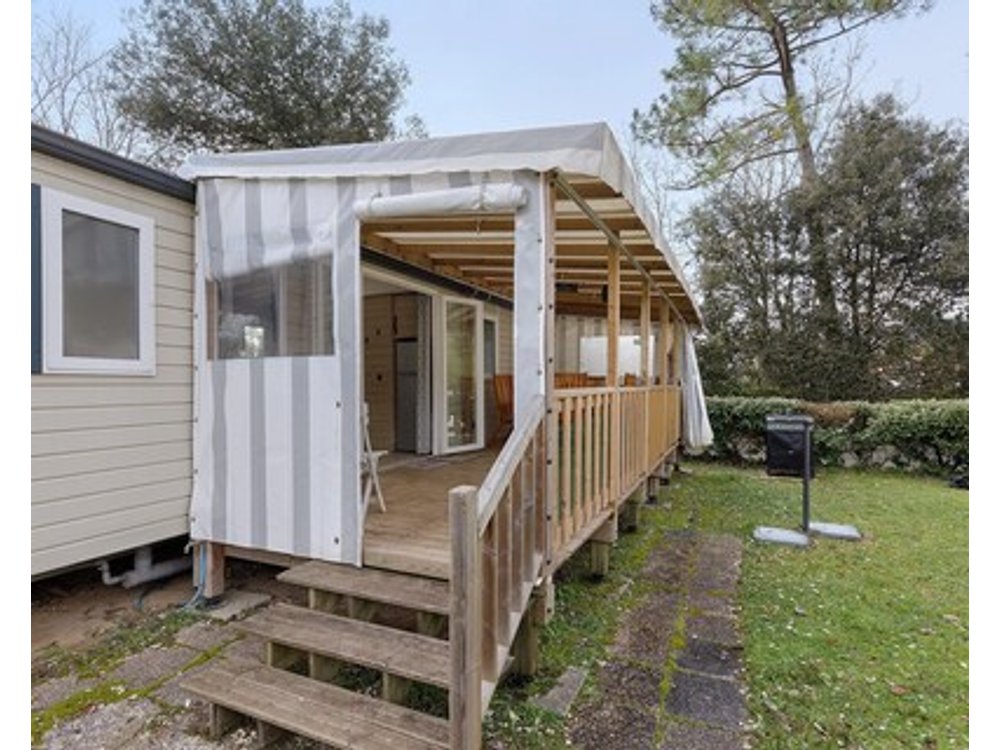 Mobile Home 3 Bedrooms Bois Dormant with Private Terrace and Air Conditioning