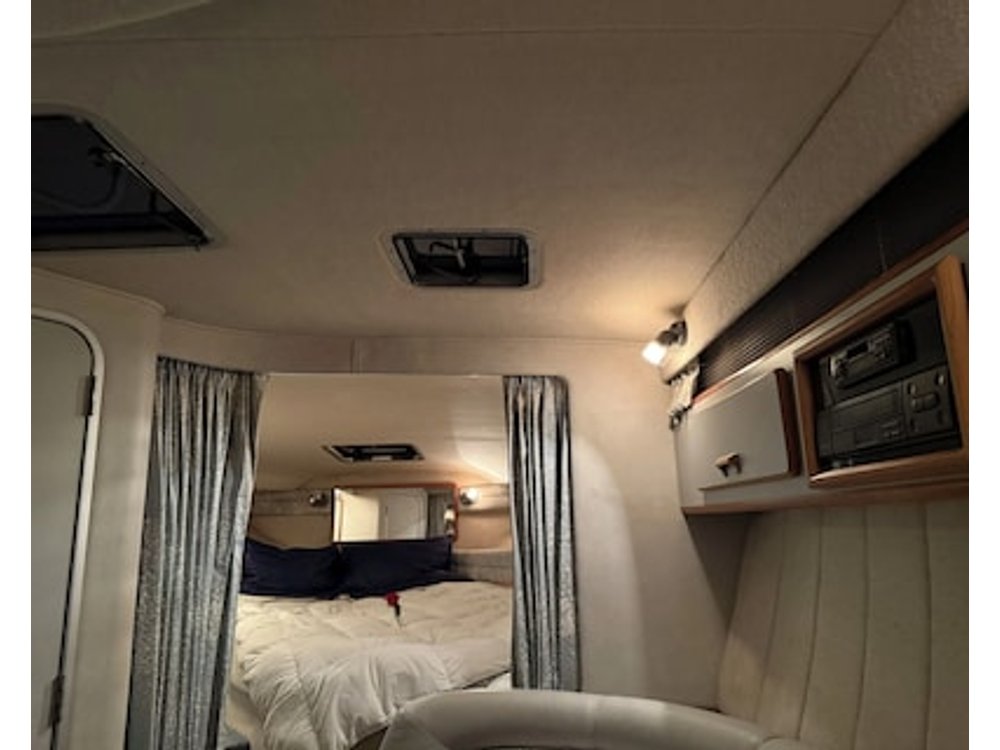 Luxury Yacht Stay. A spacious floating getaway awaits you!
