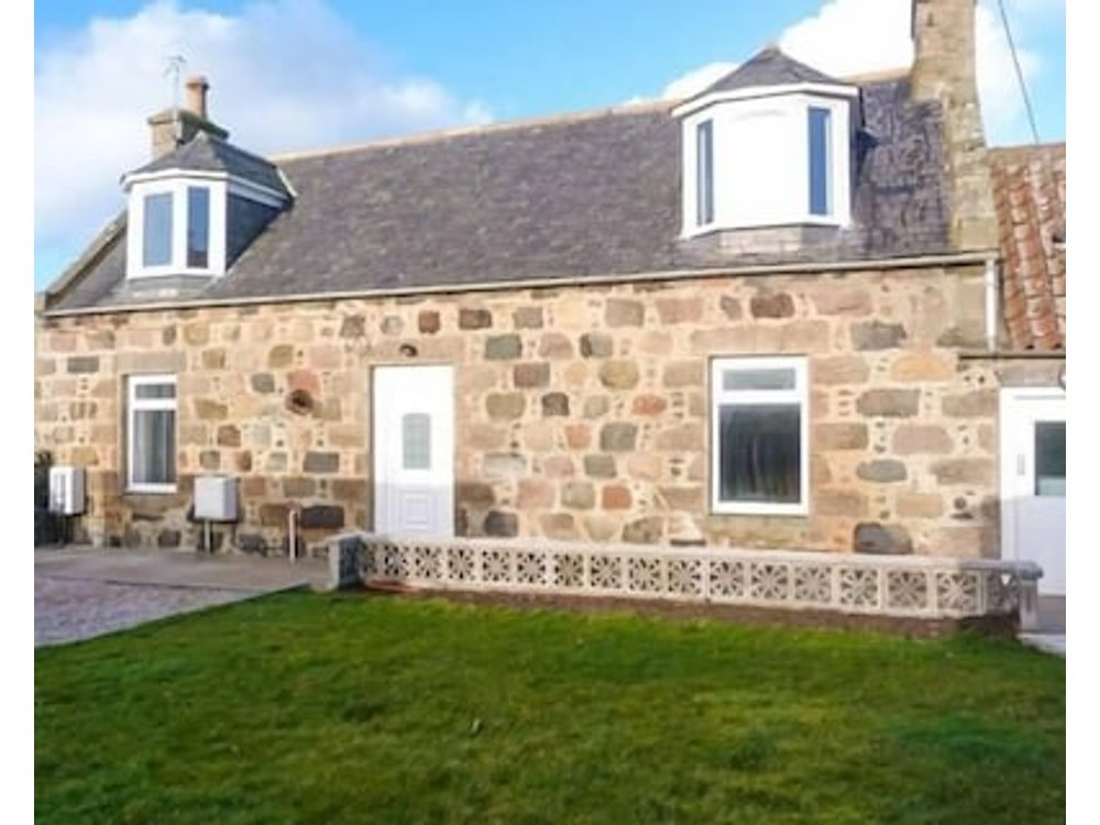 Coastal Cottage Pet Friendly In Fraserburgh Ref 951822