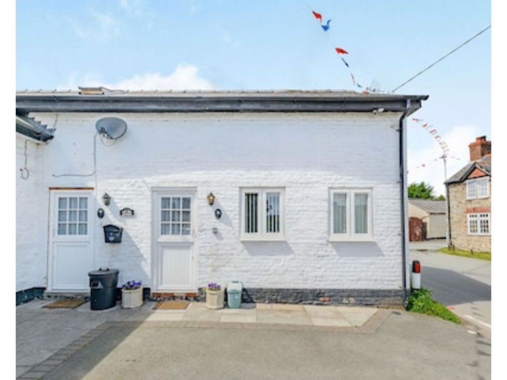 Yew Tree Cottage Family Friendly In Welshpool Ref 13771