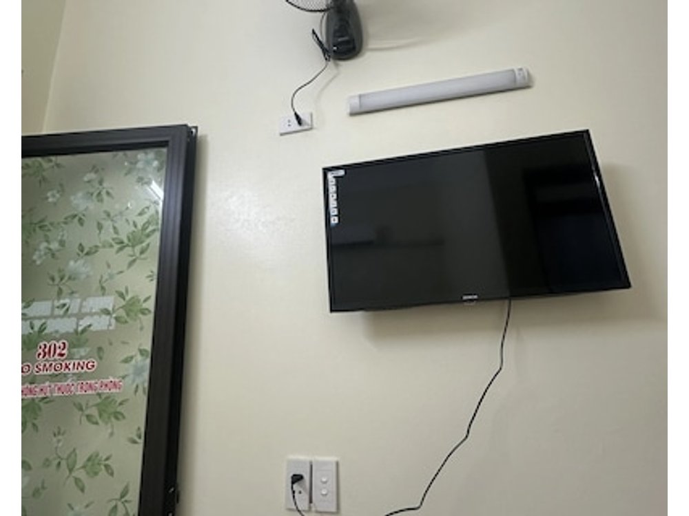 Viet Hung Hostel - Motorbikes Rental- BUS TICKET