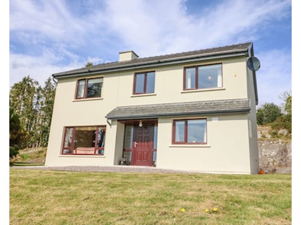 TEACH ARDS pet friendly with a garden in Kilgarvan County Kerry