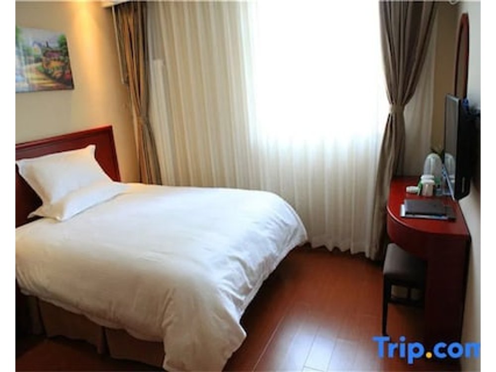 Greentree Inn Shenyang Tiexi Yunfeng Street Express Hotel