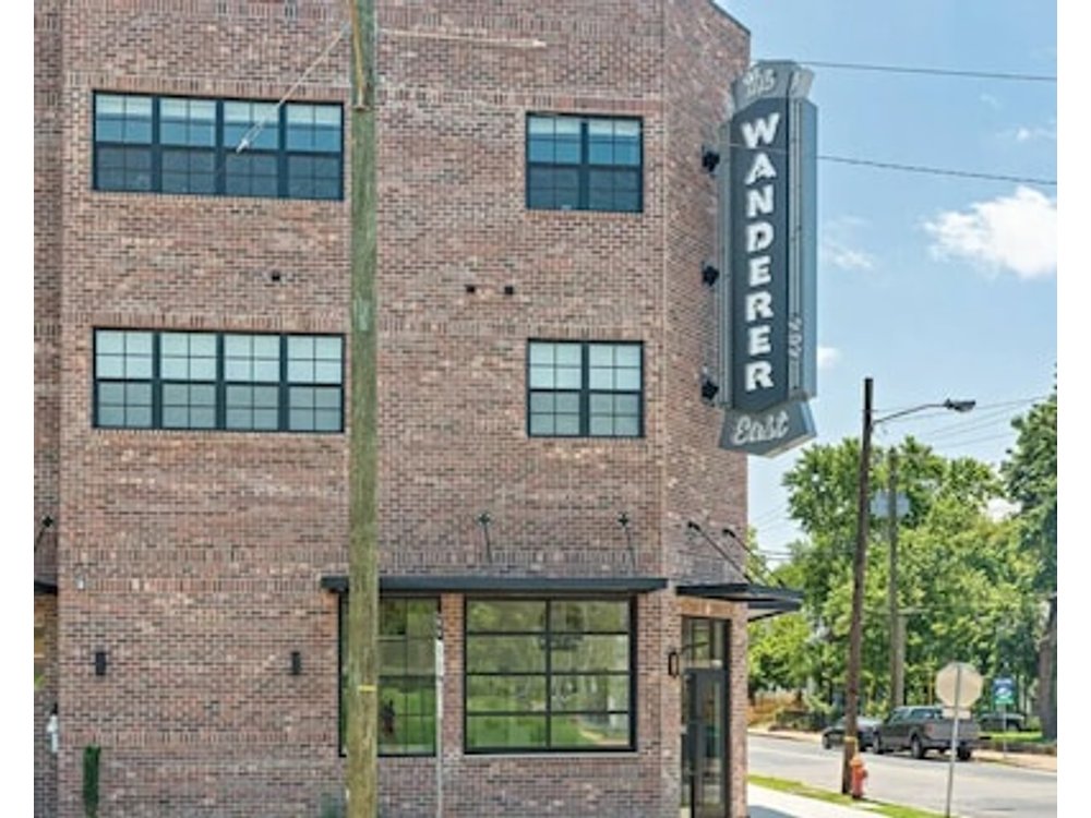 Stylish 5 Beds 2 Bedroom in Trendy East Nashville