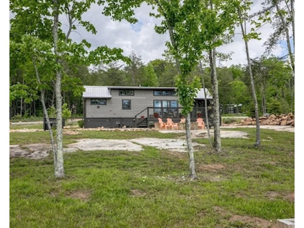 Breathtaking Cottage with Fire Pit in Tracy City Tennessee