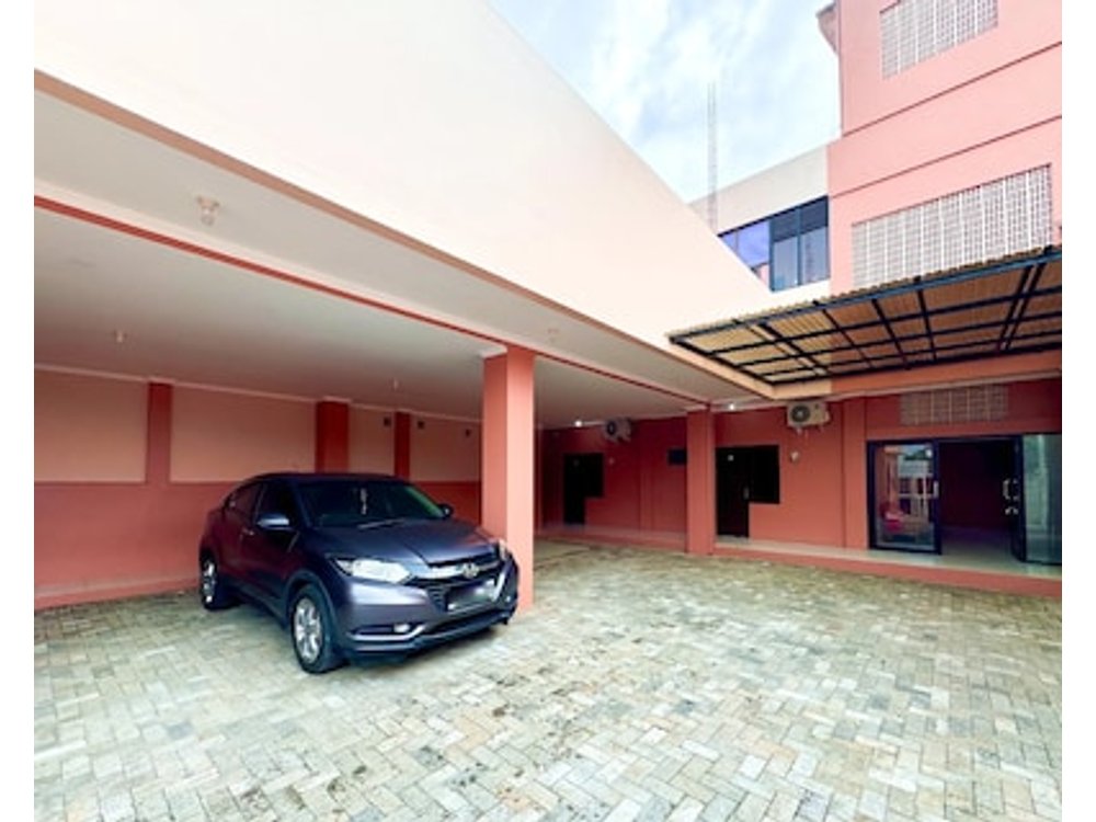 RedDoorz Syariah Miyona near Siliwangi Semarang