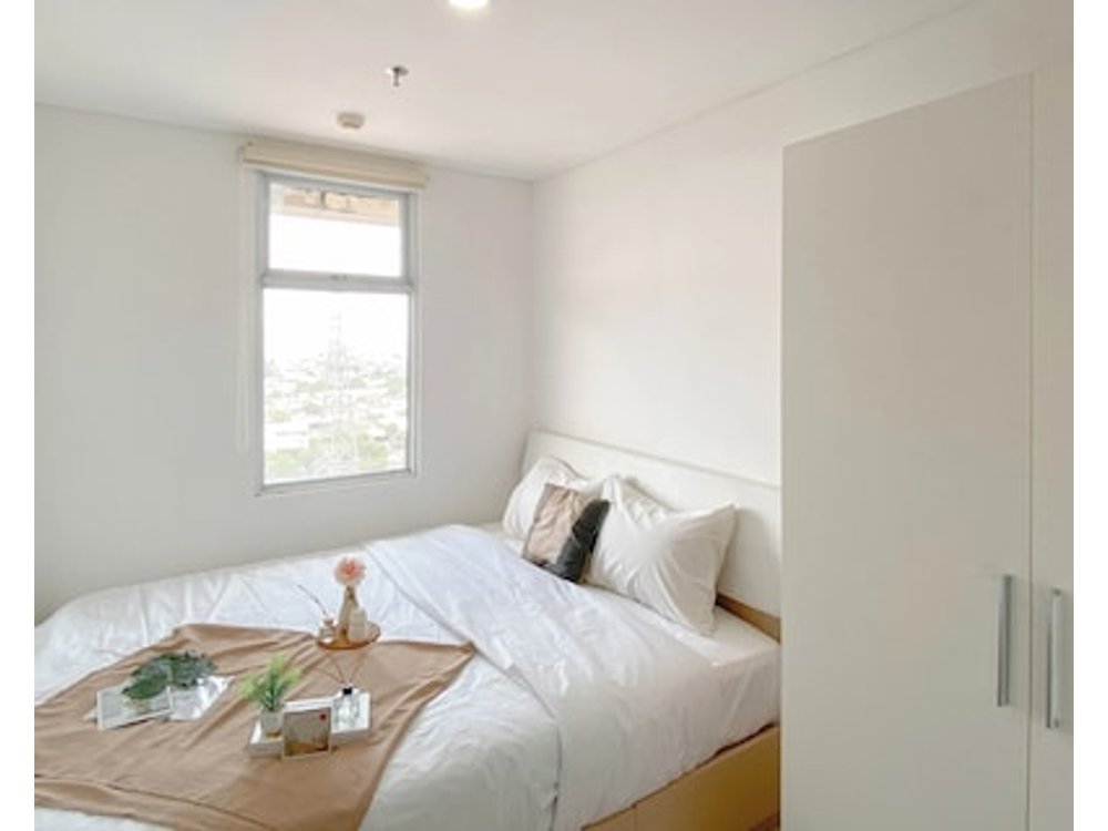 Warm And Simple 1Br Apartment At Vittoria Residence