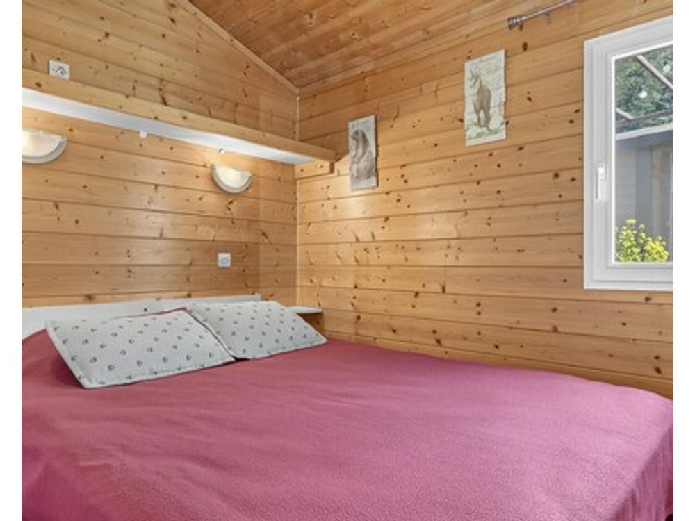 Cottage Marquisat Boscodon with Mountain View Wi-Fi and Air Conditioning
