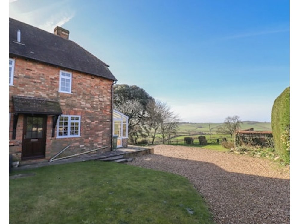 Orchard Cottage Family Friendly In Ashendon Ref 28928