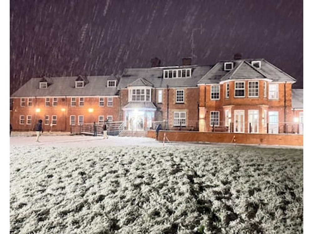 Trivelles Gatwick Hotel & airport Parking