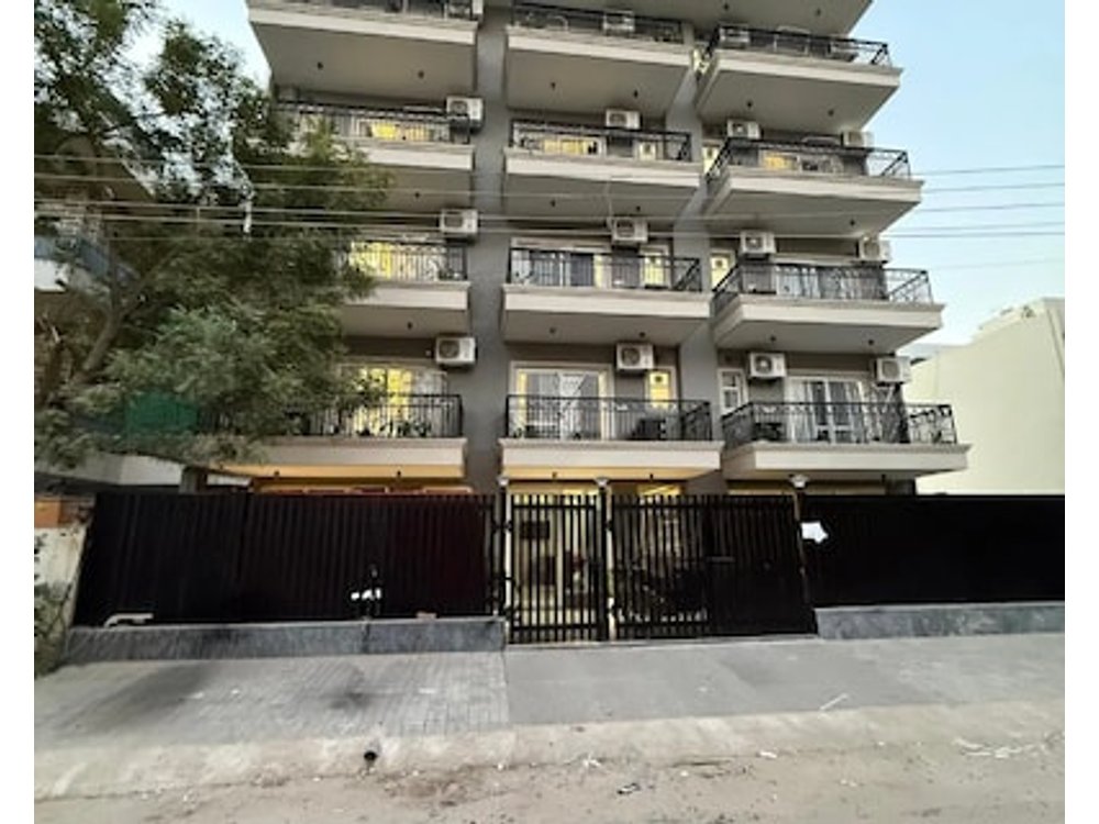 Bedchambers Aparthotel Near Medanta Hospital Gurugram