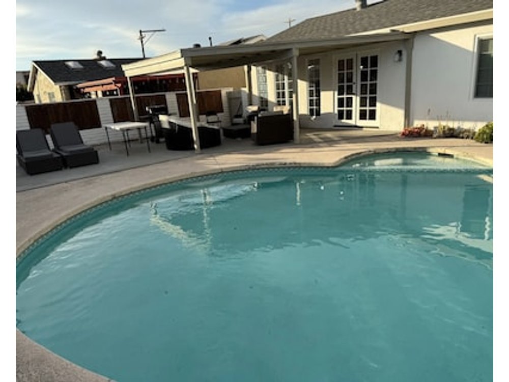 3-bedroom House In Beautiful San Diego With Wifi. Heated Pool Bbq Free Parking