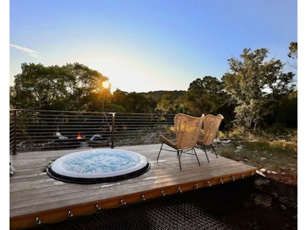 Insta-worthy Glamping Dome + Hot Tub