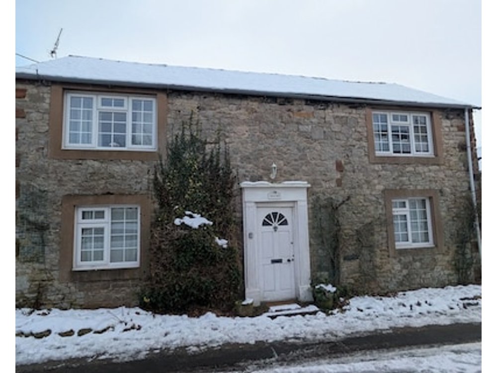 Endearing 17th Century Detached Cottage. Near Ullswater Pooley Bridge Lowther Penrith