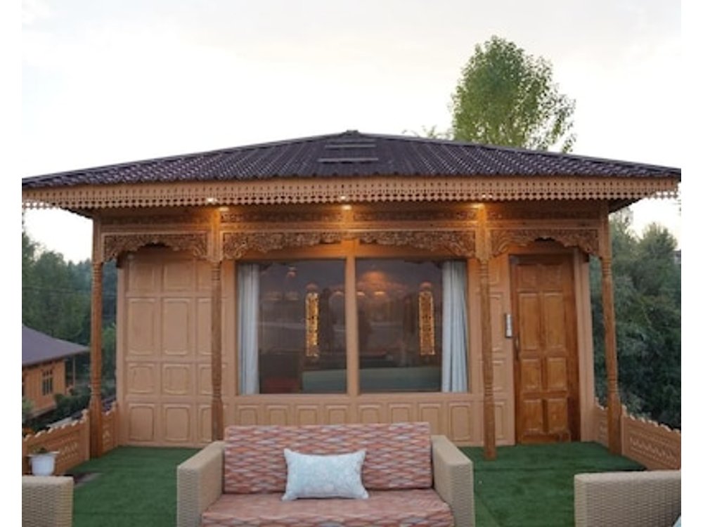 Harmukh Houseboat By Stay Pattern.
