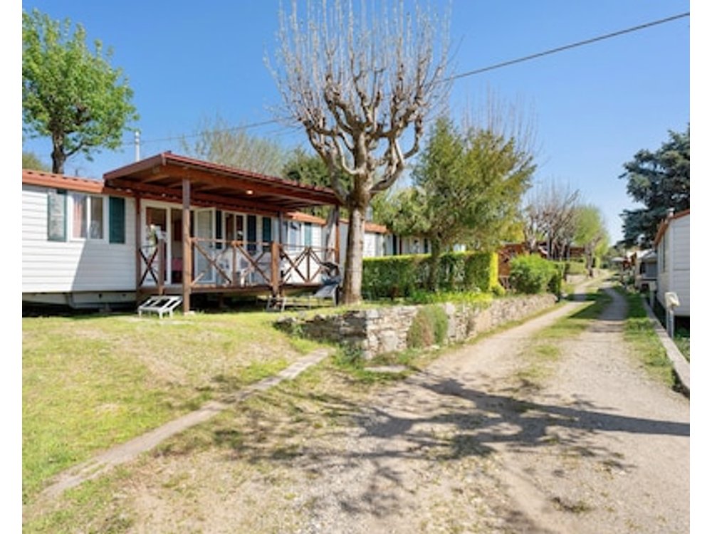 Caravan Mobile Home Comfort 2 With Lake View Shared Pool And Private Garden