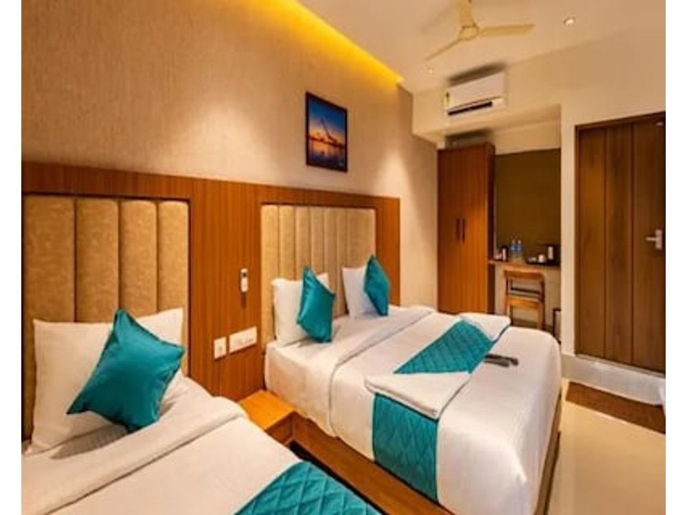 Worldwide Suites Near IGI Airport
